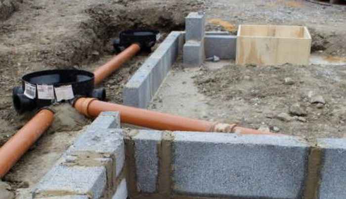 Правила монтажа канализационных труб на глубине до 50 см